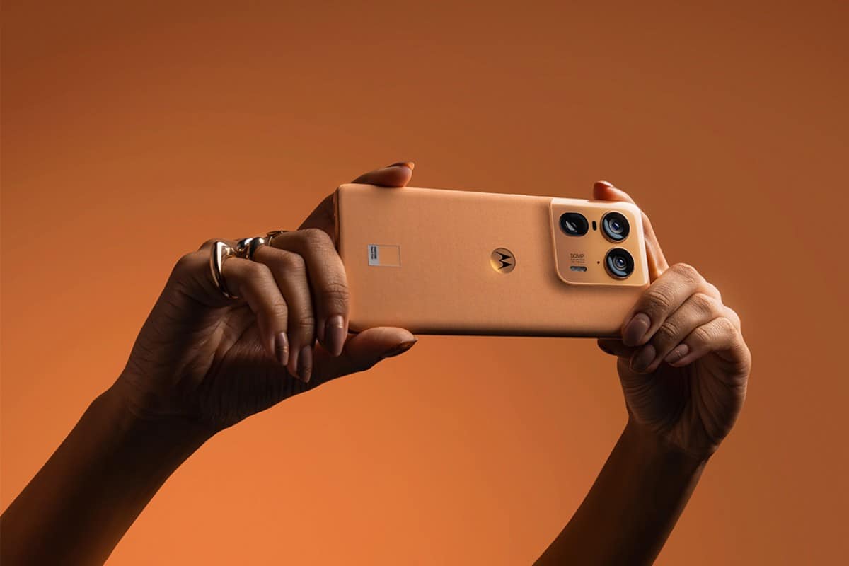 Motorola Moto X50 Ultra debitirala u Kini