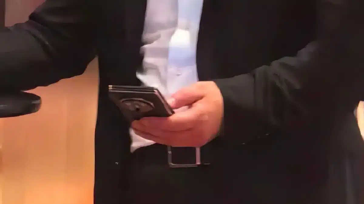 Huawei ponovno predstavlja nadolazeći sklopivi uređaj, ali ovog puta namjerno