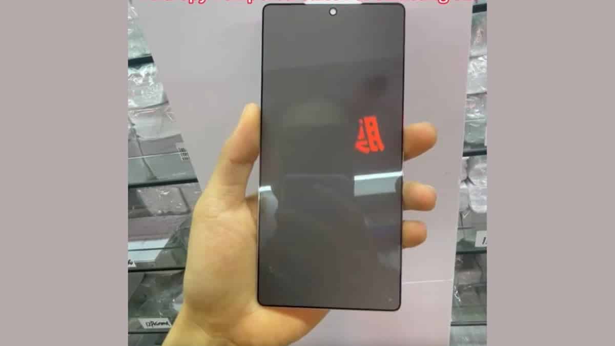 Zaslon Samsung Galaxy S25 Ultra “spaja” dva tipa dizajna, otkriva dizajn zaštitnog stakla.