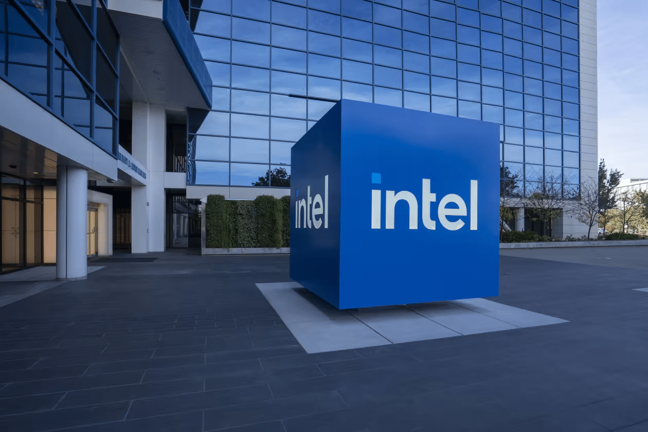 Intel postao je željena mlada za Samsung i Apple.