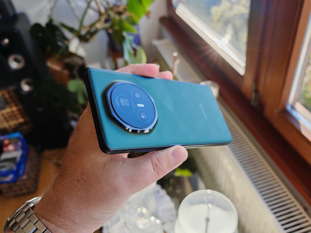 Honor Magic V4 bit ce prava poslastica Honor Magic V3 8