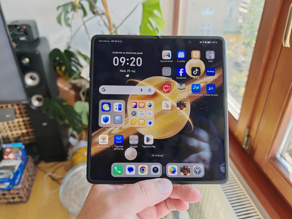 Honor Magic V4 bit ce prava poslastica Honor Magic V3 9