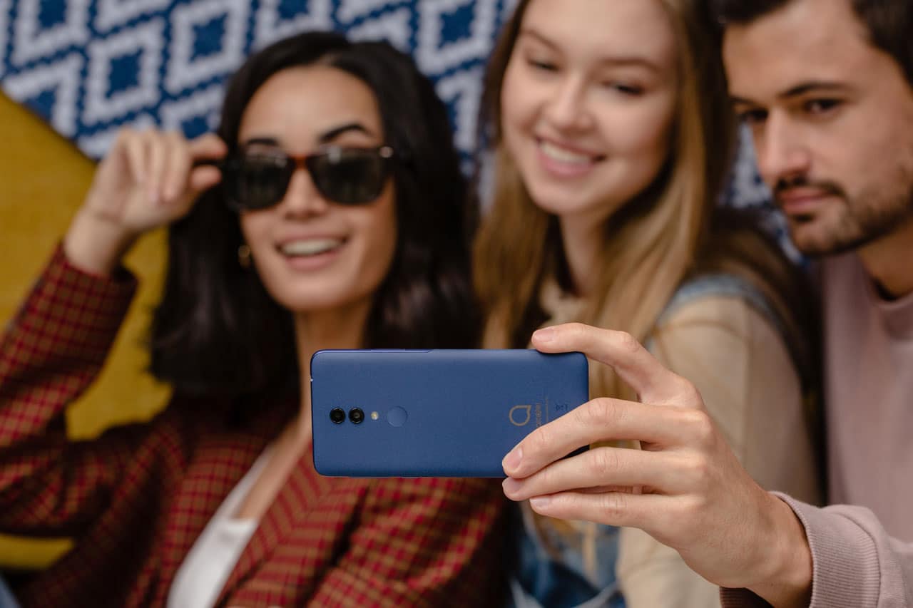 Alcatel se vraća na tržište