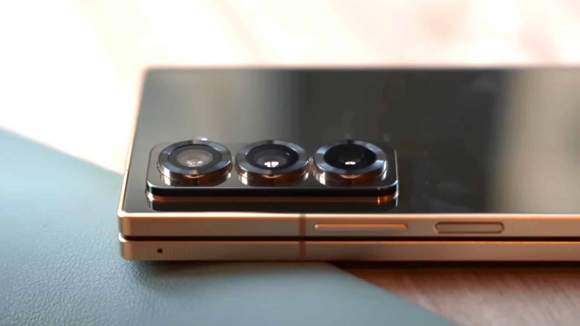 Prvi pogled uživo na Samsung Galaxy Z Fold 7
