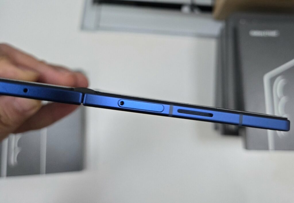 Samsung Galaxy Z Fold7 već je u nečijim rukama 3