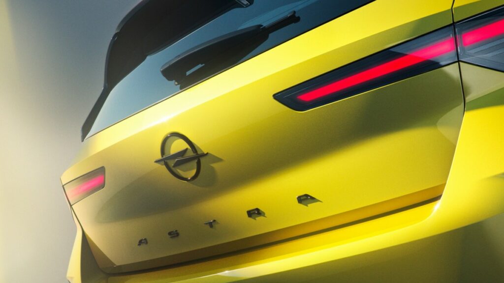 Opel Astra s novim osvježenim izgledom 3 10