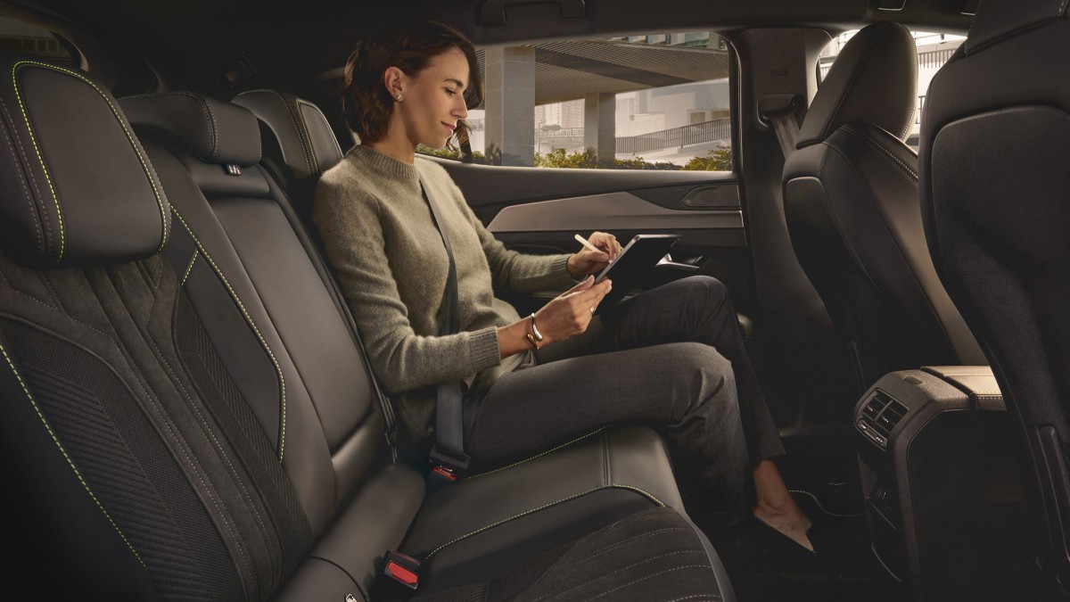 Peugeot E-408 - spoj karavana i coupea uz prizvuk struje Peugeot E-408 – električna izvedba