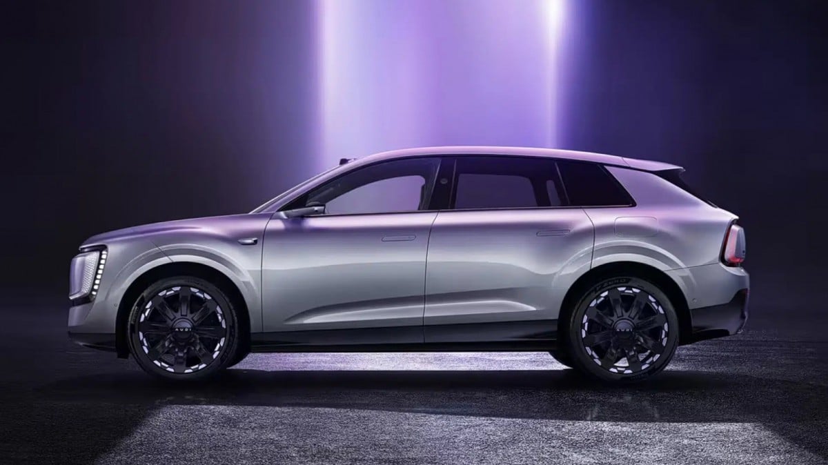 AUDI E7X bez kamuflaže - izgledom zaista pljeni poglede 4 4